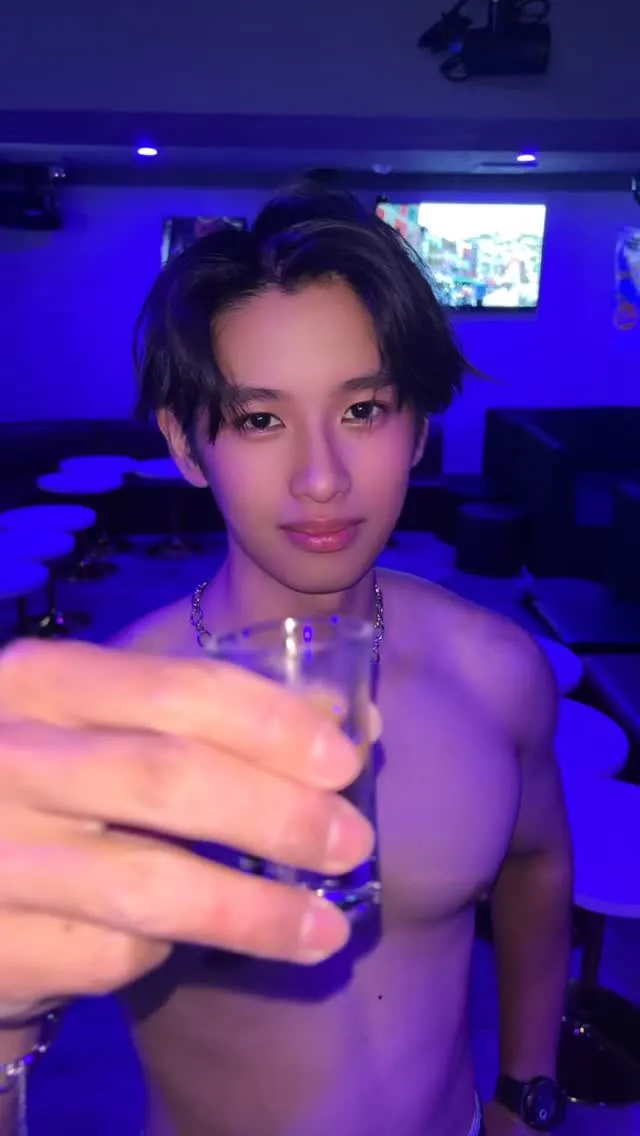 本日お席空いておりマッチョ💪