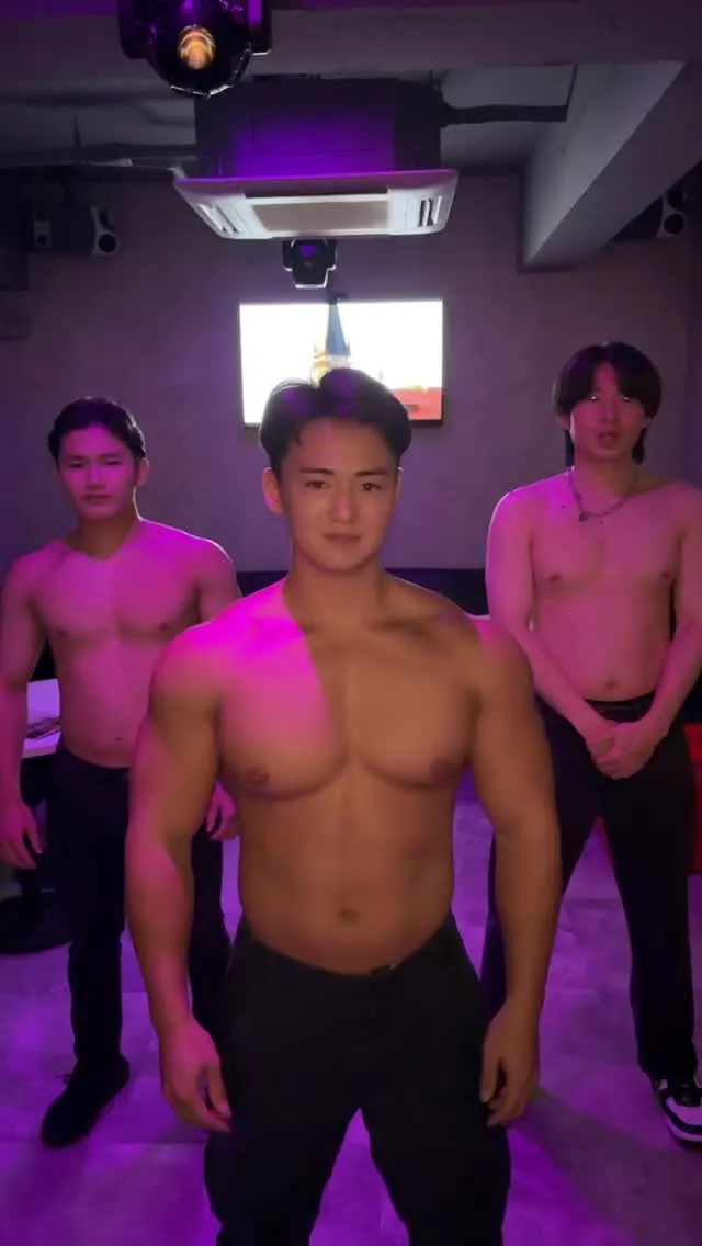 本日お席空いておりまっちょ！