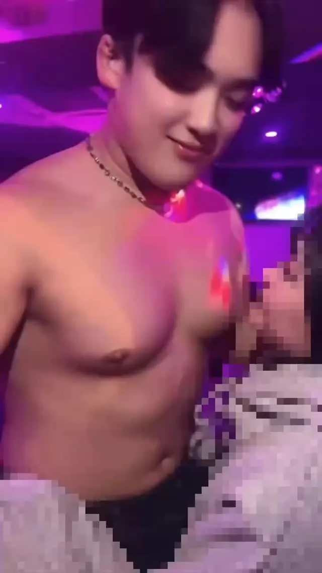 本日お席空いておりまっちょ！